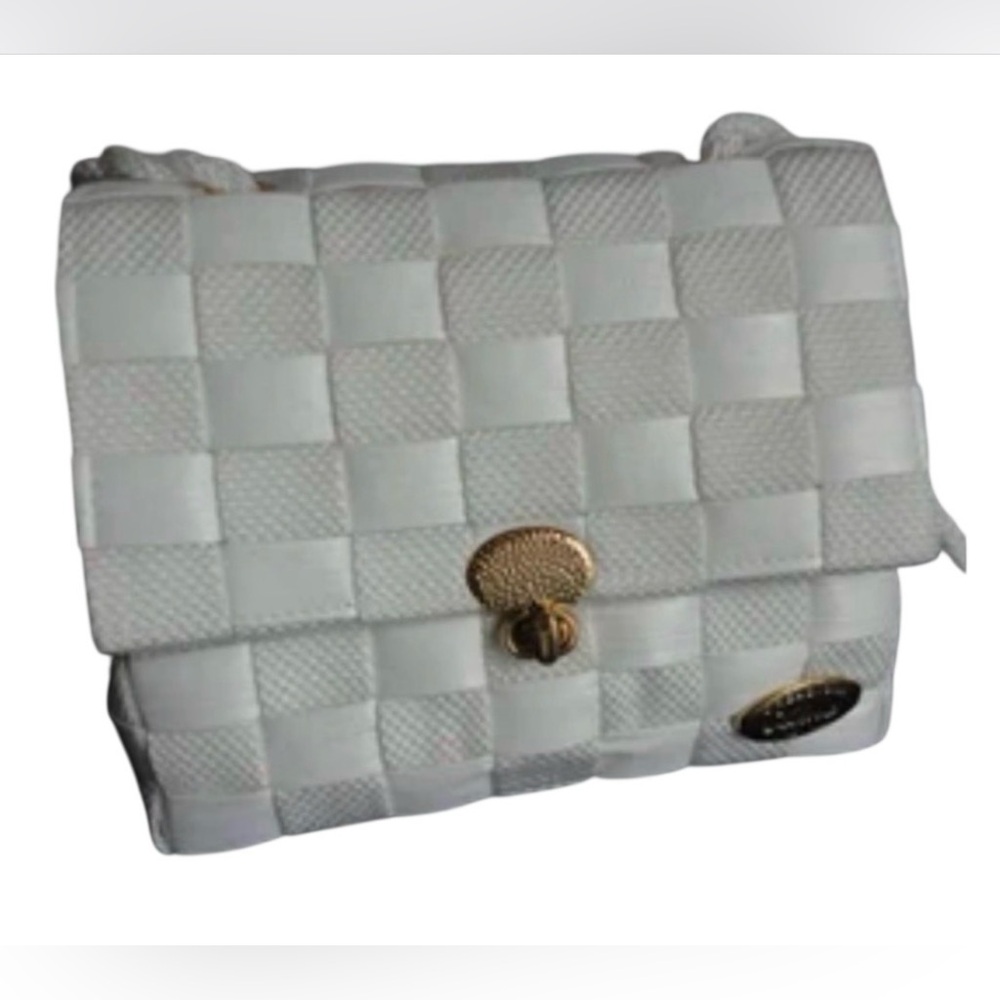 Creazioni Alma beige and white woven handbag made in Italy
